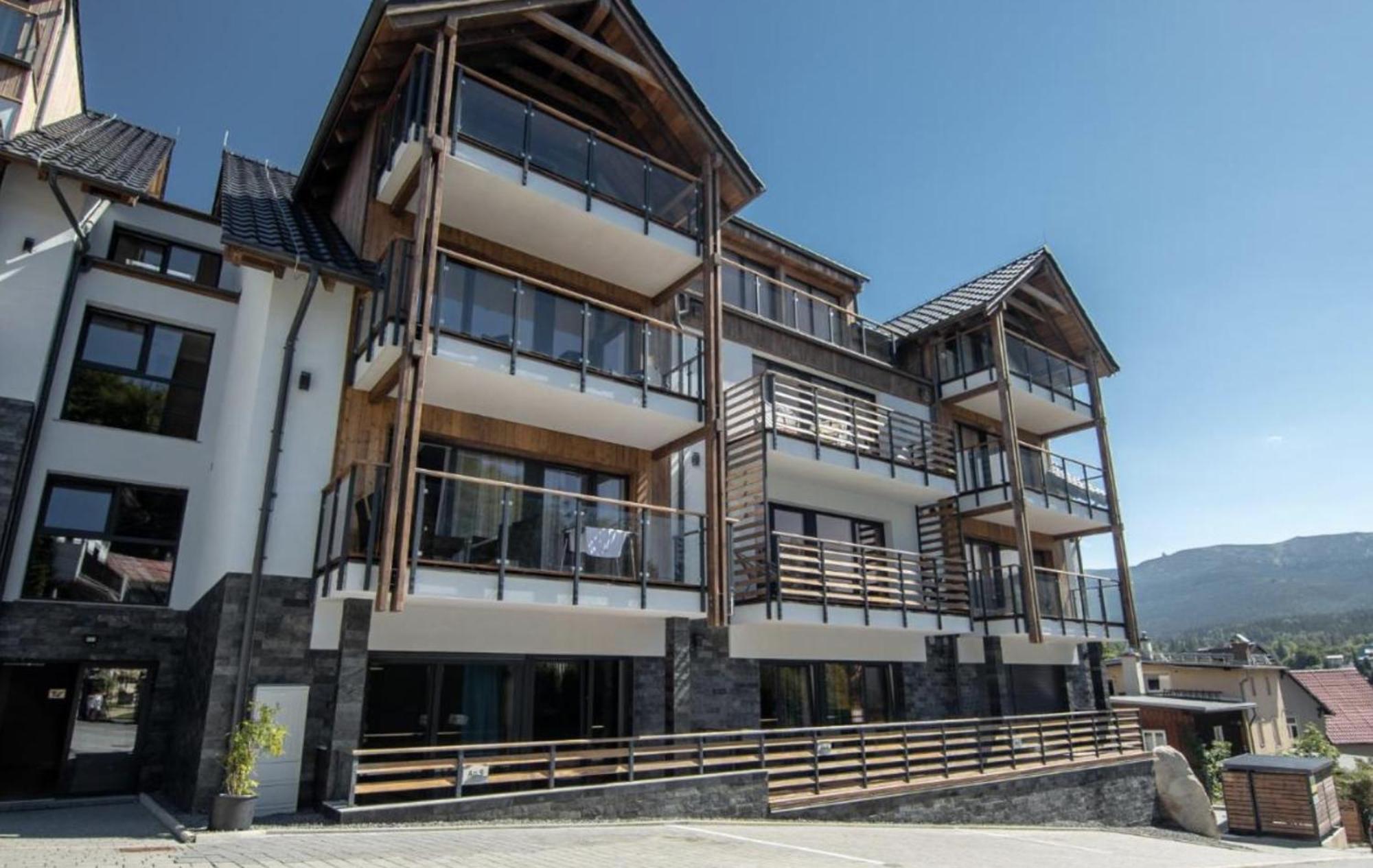 Sunn Aparthotel シクラルスカ・ポレンバ エクステリア 写真